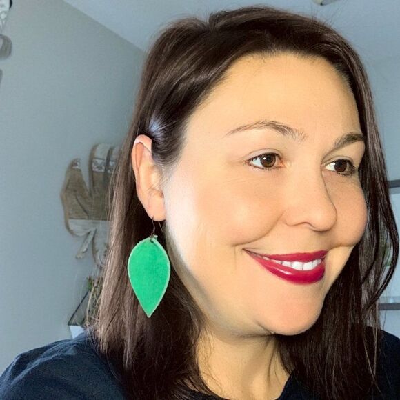 JEWELED ART Handcrafted | Emerald Petal Leather Earrings | Shamrock Collection🍀 - Picture 2 of 4